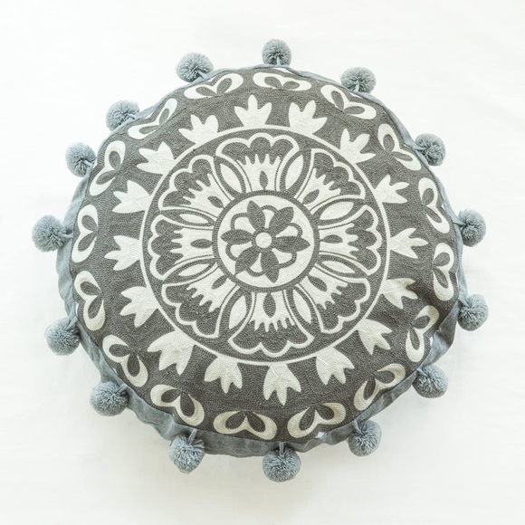 Decorative Boho Round Pillow Covers 18 inch Vintage Embroidered Grey, Pack of 1) - Picture 5 of 8